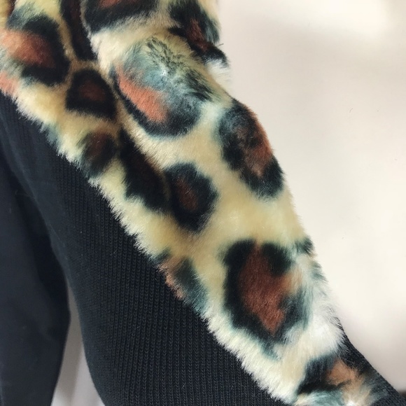 Rockabilly Cardigan with Leopoard Collar NWT - Picture 3 of 3